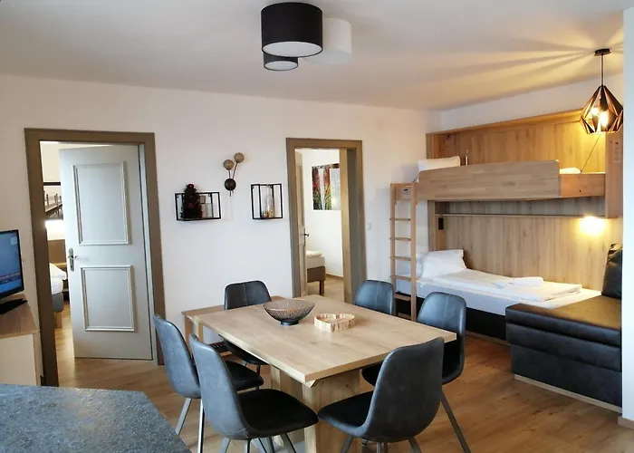 アパート Alm Zellamsee ツェル アム ゼー